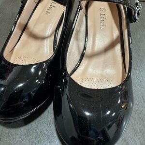 Link Black Dress Shoes with Patent Leather Finish